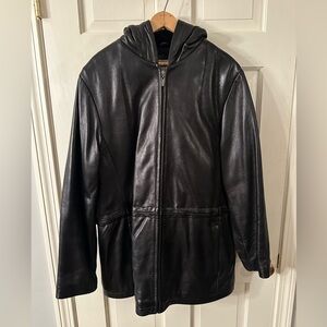 Sonoma women’s Black Leather hooded Jacket coat. Thigh length Fleece-lined Sz L